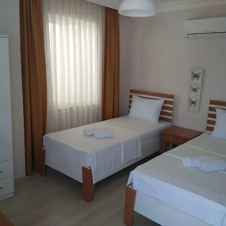 Grandma's Garden 아파트호텔 달리안