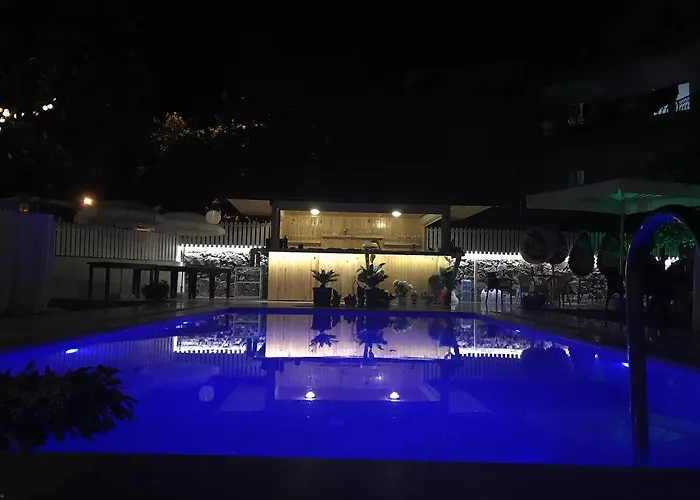Ξενοδοχείο με διαμερίσματα Grandma's Garden Dalyan
