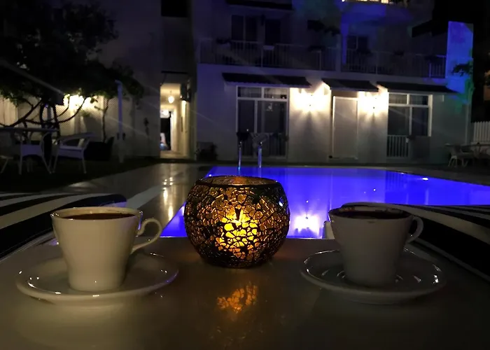 Ξενοδοχείο με διαμερίσματα Grandma's Garden Dalyan