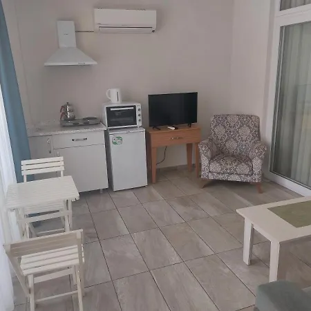 Grandma's Garden Apartmanhotel