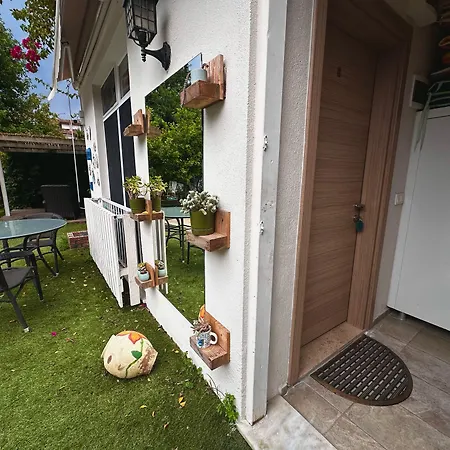 Aparthotel Grandma's Garden 3*