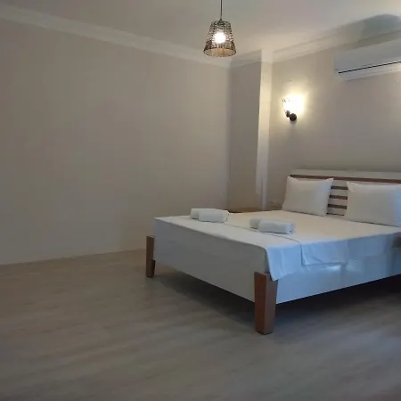 Apart Otel Grandma's Garden 3*