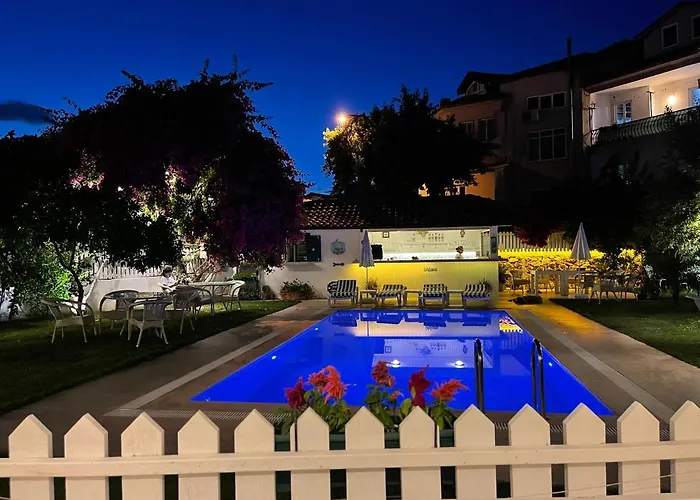 Апарт-отель Grandma's Garden Дальян