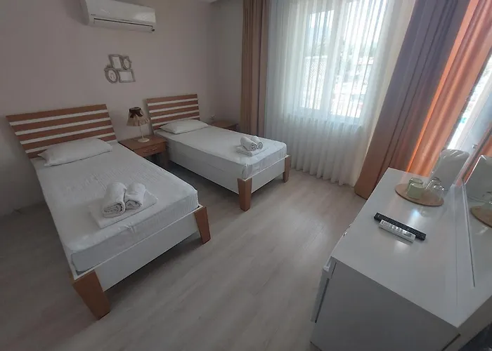 Апарт-отель Grandma's Garden 3*