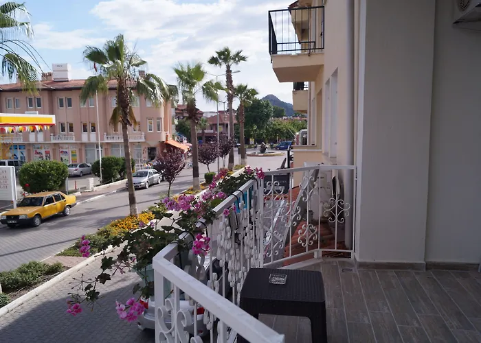 Апарт-отель Grandma's Garden