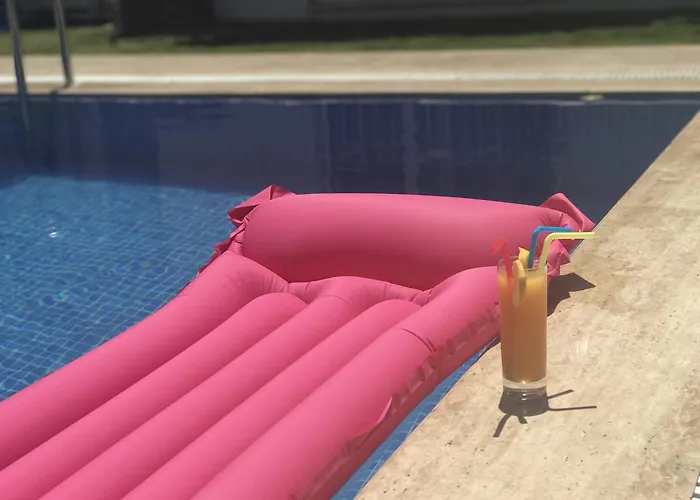 Grandma's Garden 3* Дальян